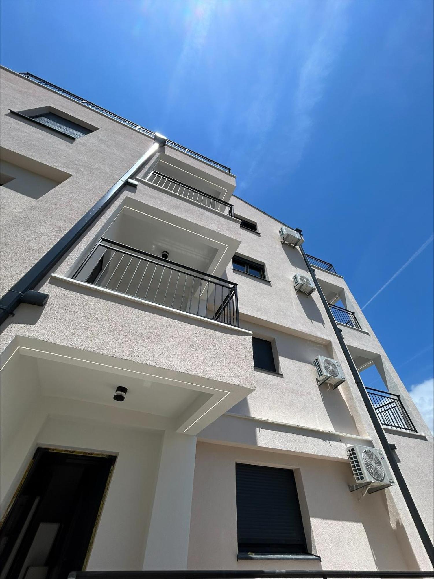 Merlin Prestige Apartments Будва Екстер'єр фото