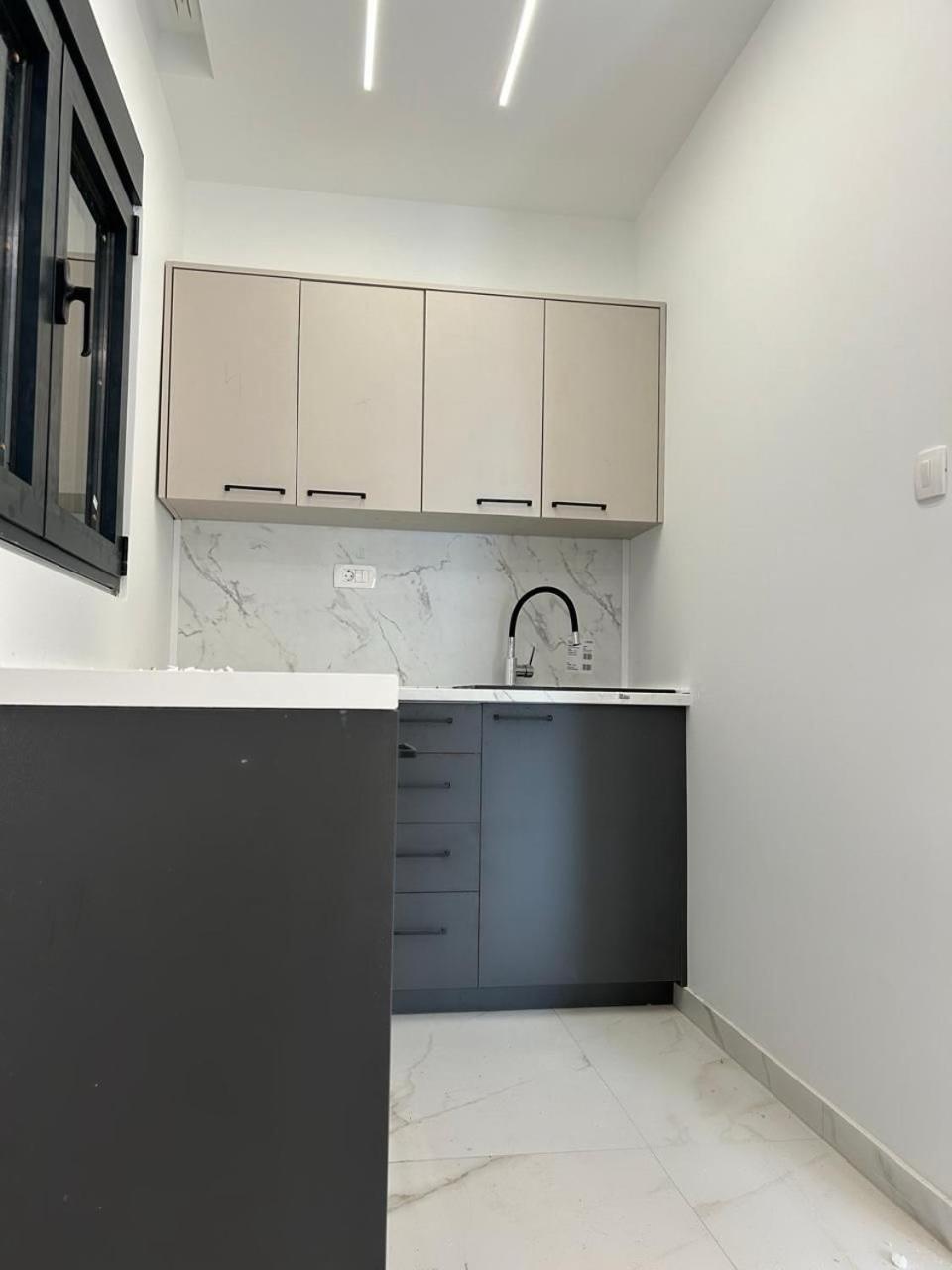 Merlin Prestige Apartments Будва Екстер'єр фото