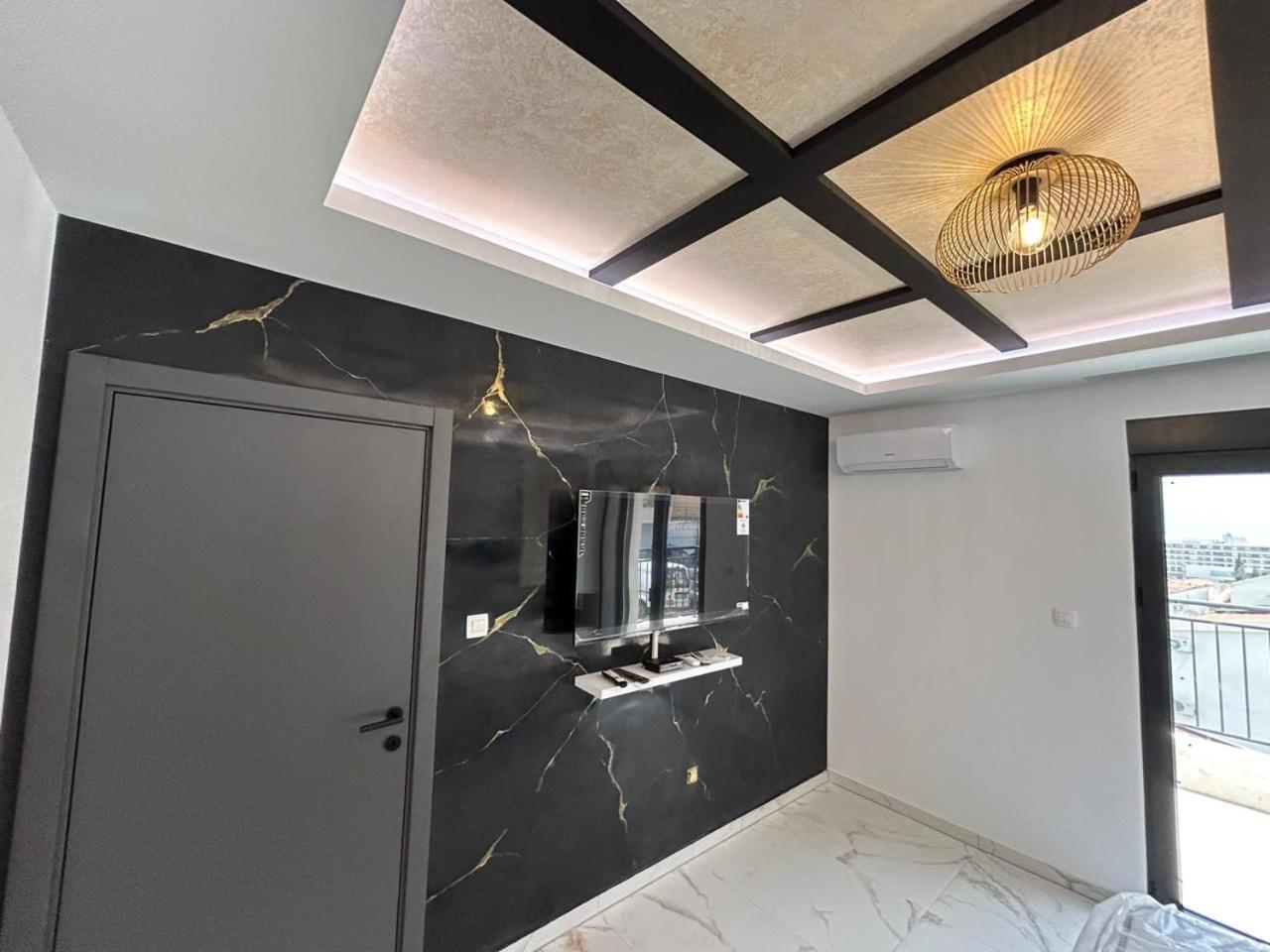 Merlin Prestige Apartments Будва Екстер'єр фото