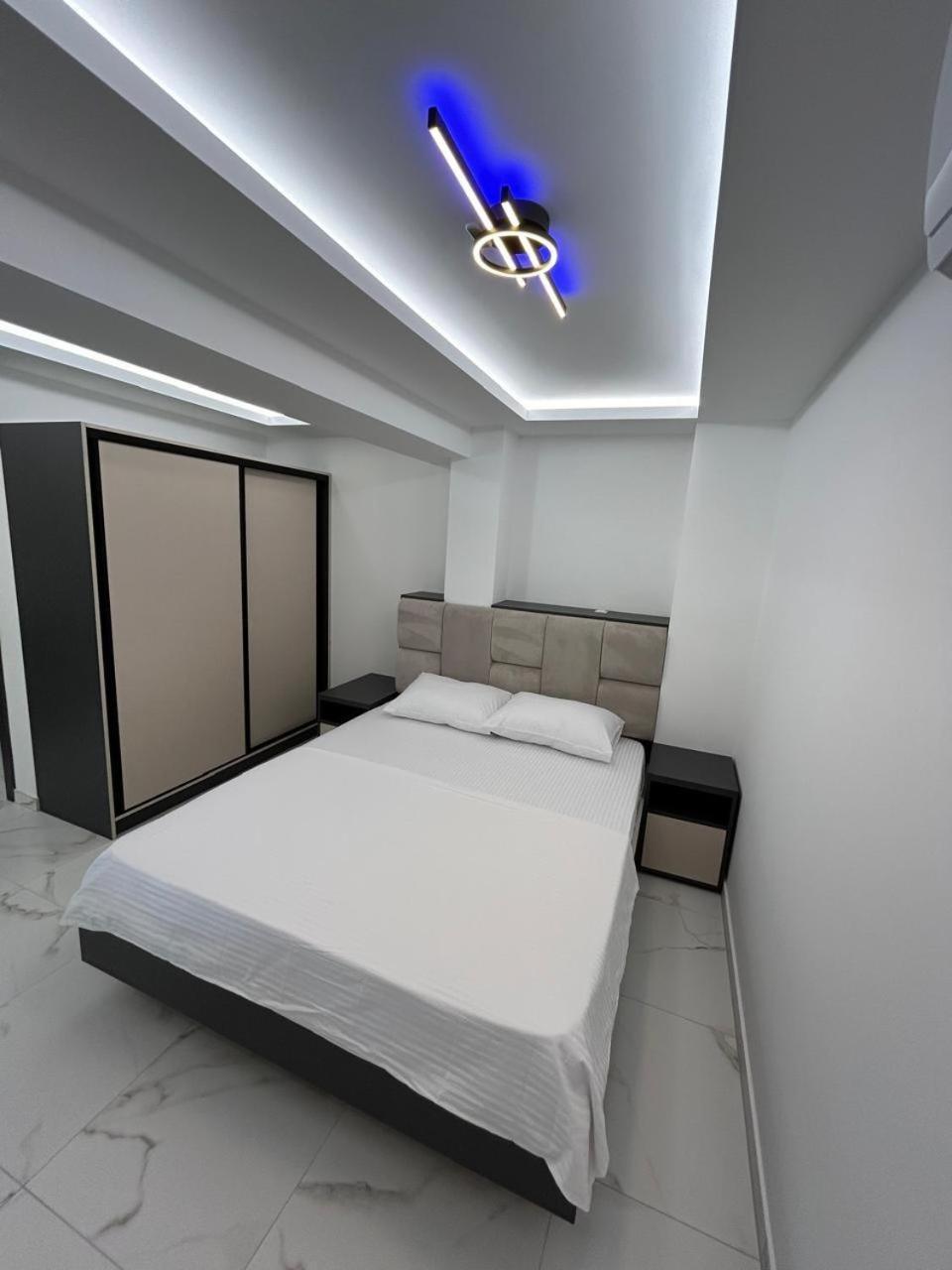 Merlin Prestige Apartments Будва Екстер'єр фото
