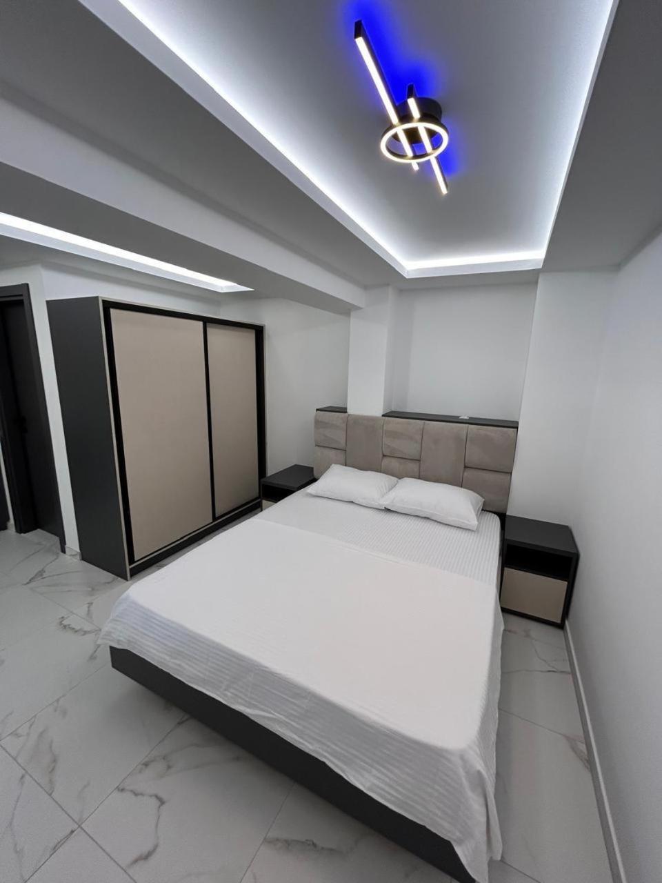 Merlin Prestige Apartments Будва Екстер'єр фото
