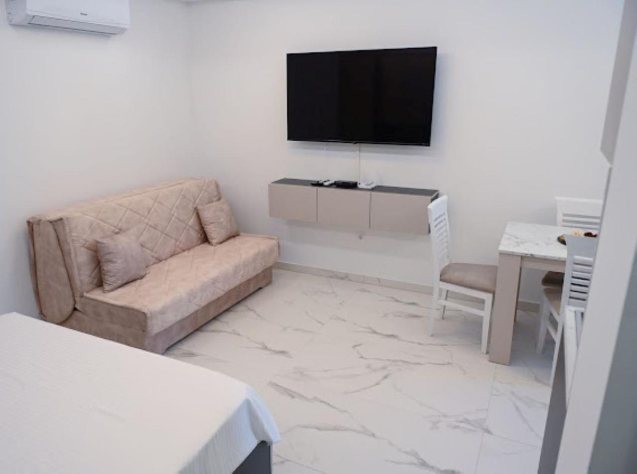 Merlin Prestige Apartments Будва Екстер'єр фото