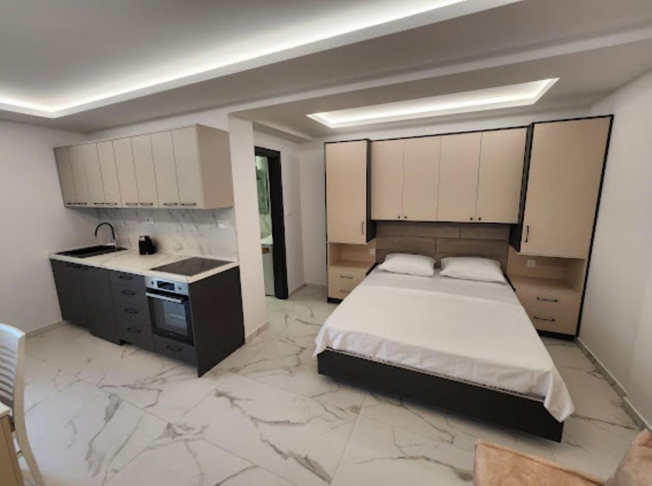 Merlin Prestige Apartments Будва Екстер'єр фото